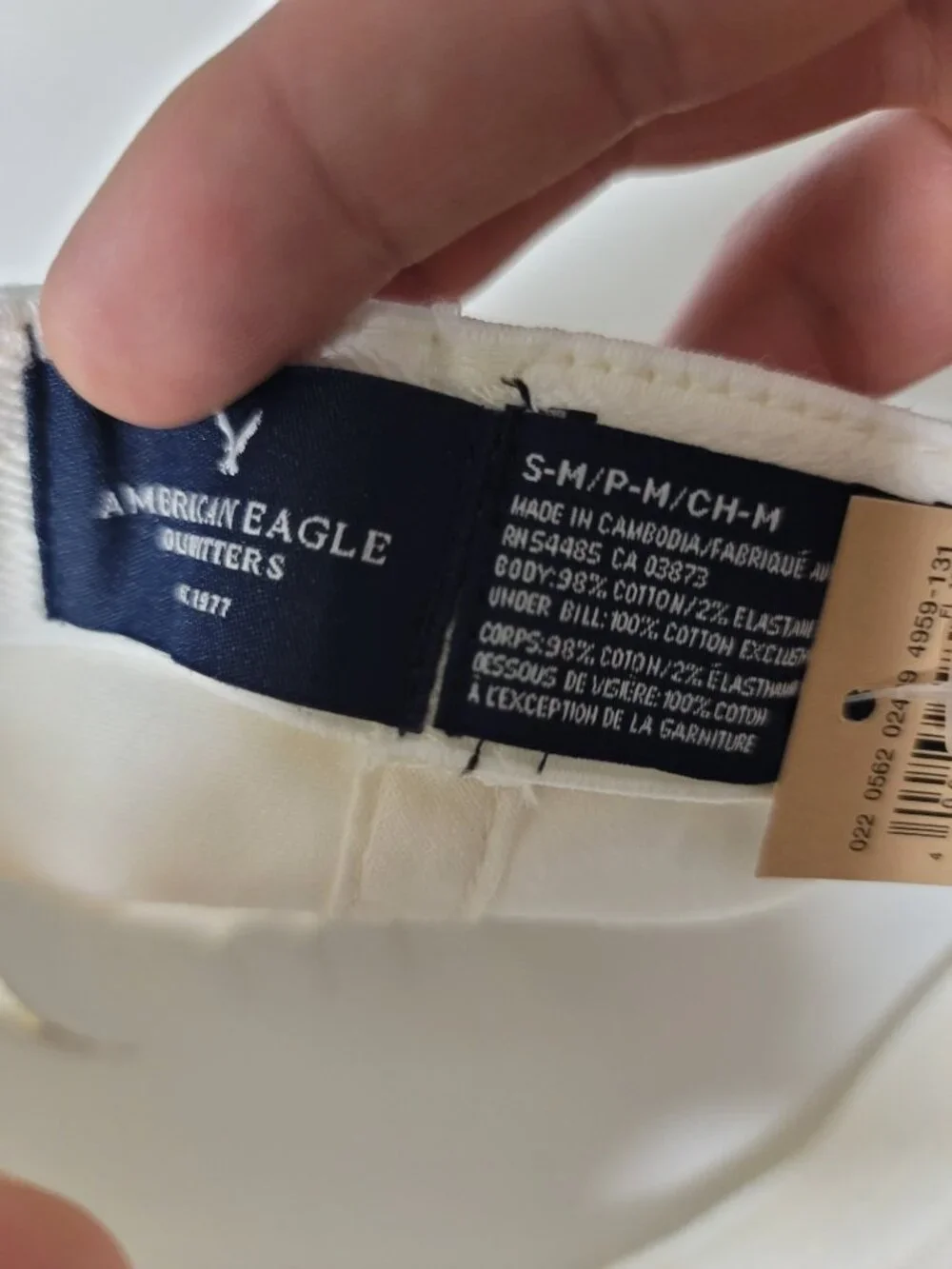 American Eagle White Gray Hat Eagle Logo On Front & Back Nu-Fit Size S/M NWT